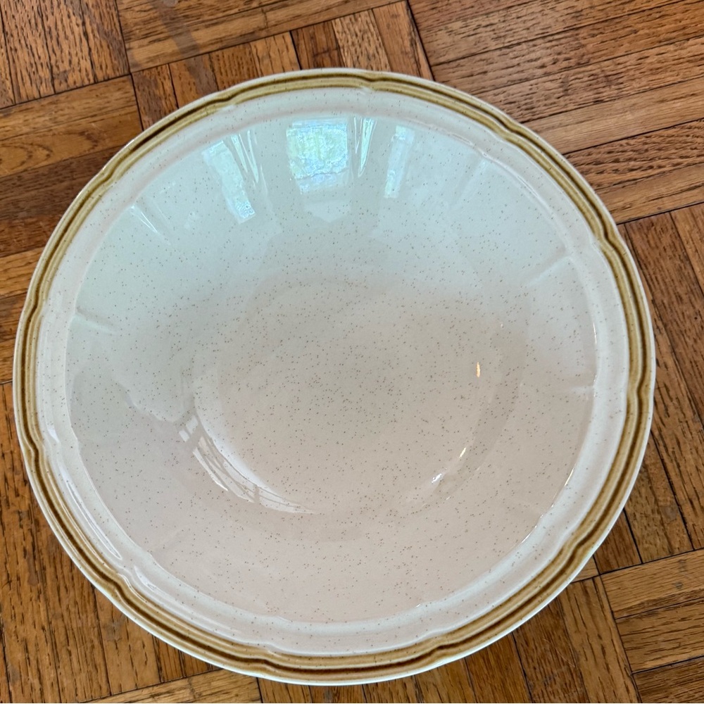 Vintage Crown Manor Stoneware FLORAL GARDEN 10" ROUND SERVING BOWL Japan Made